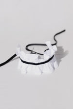 Blanche Black Collar