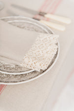 Set of 4 Pure Linen Serviette with French Cotton Lace