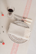 Set of 4 Pure Linen Serviette with French Cotton Lace